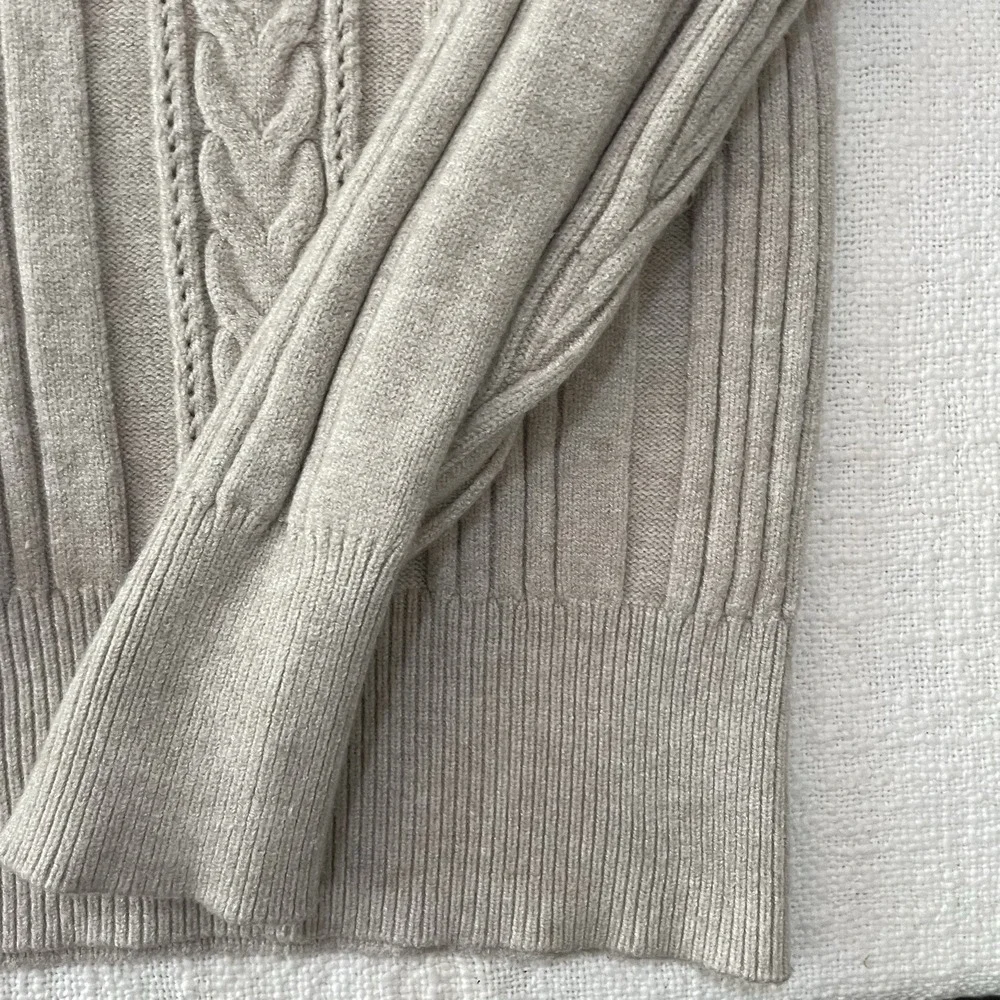 Montana Co Sweater Women's XL Off White‎ Cable knit Warm Western Lace Up